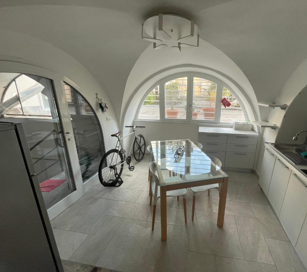 Loft “Cinema Galleria” Apartment Bari Exterior foto
